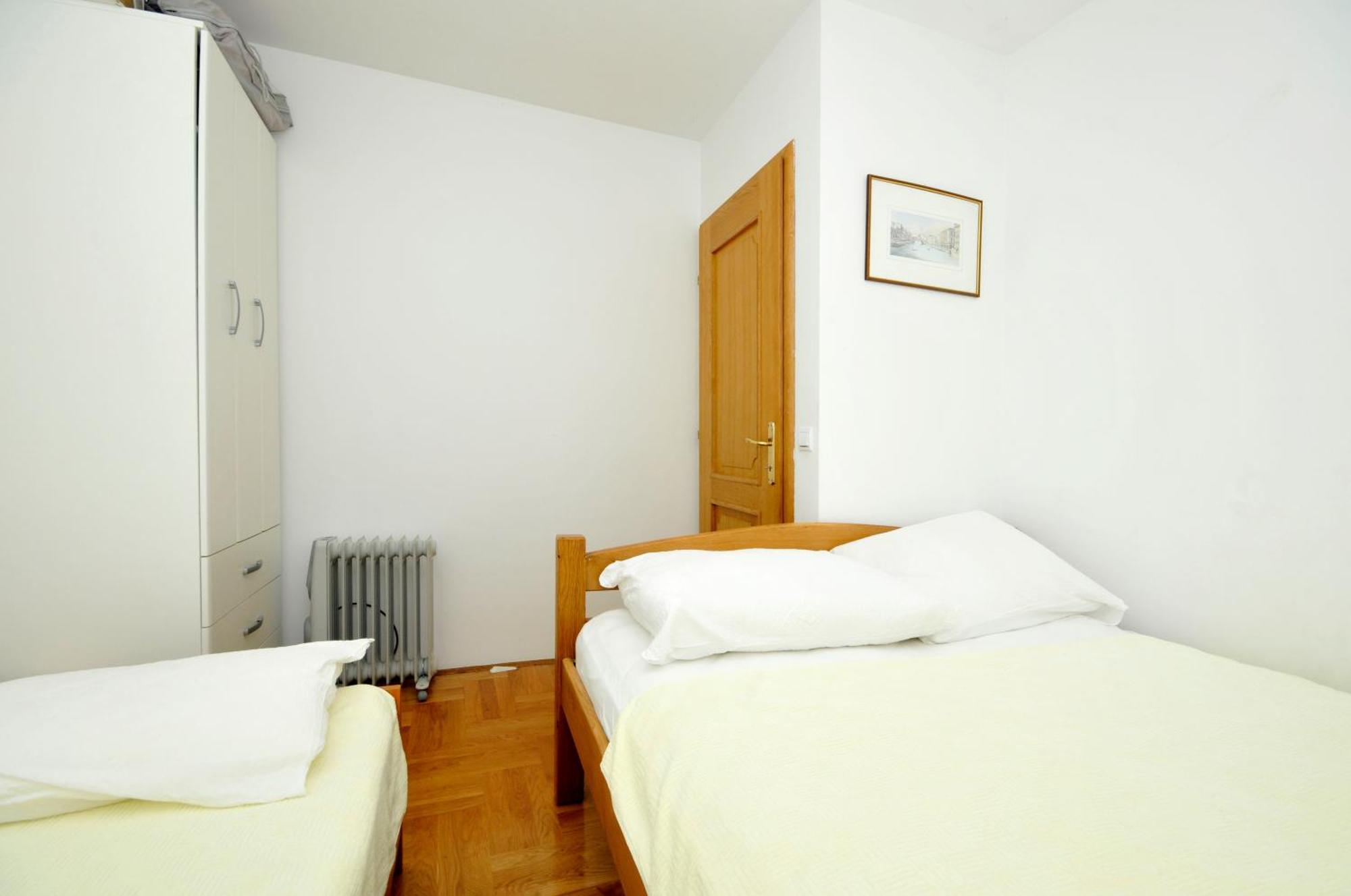 Apartmani Svalina - Seaview And 130M From Beach トロギール エクステリア 写真