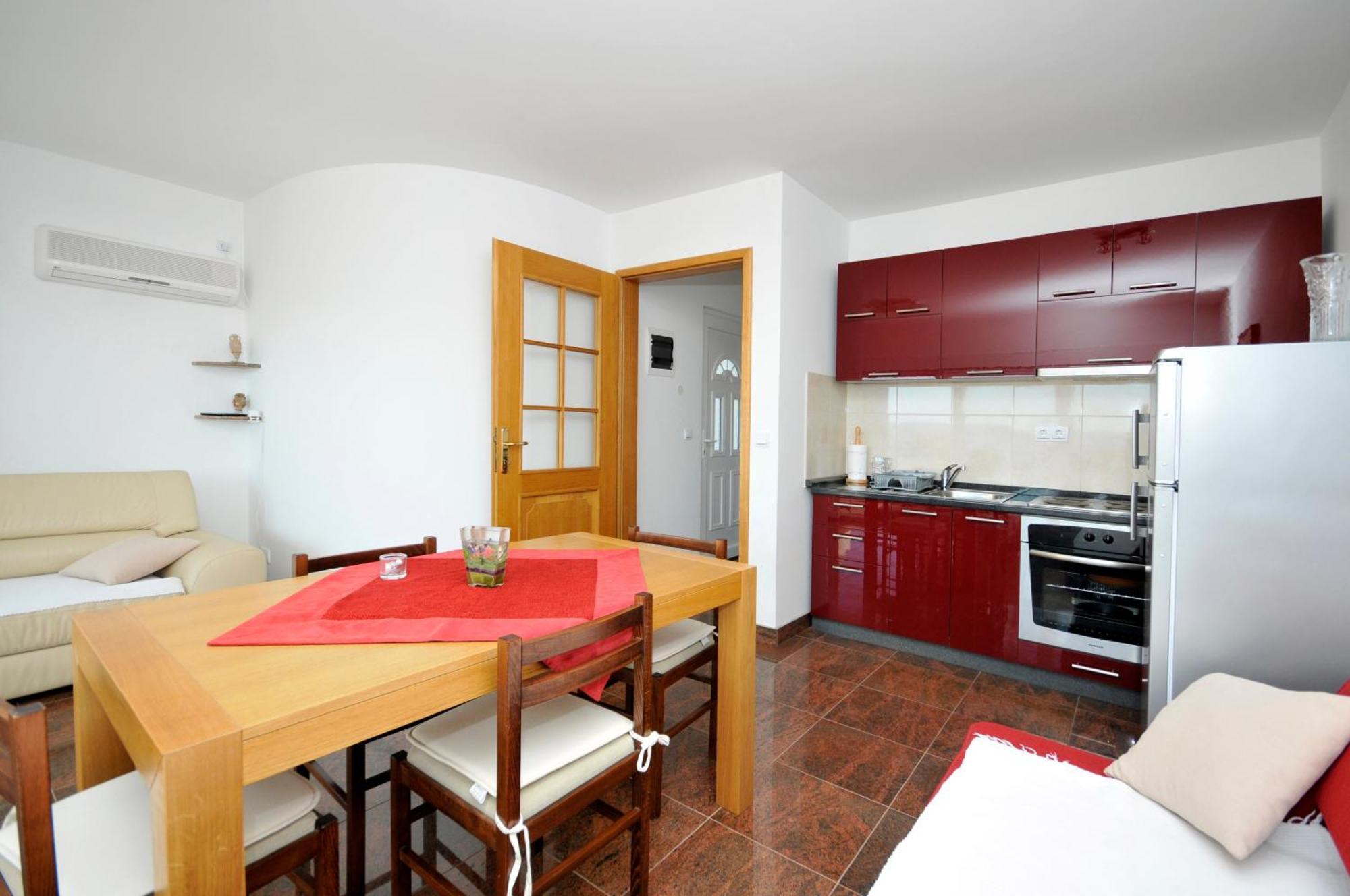 Apartmani Svalina - Seaview And 130M From Beach トロギール エクステリア 写真