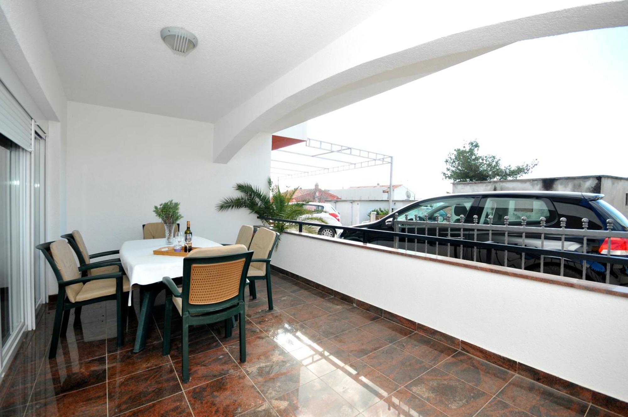 Apartmani Svalina - Seaview And 130M From Beach トロギール エクステリア 写真