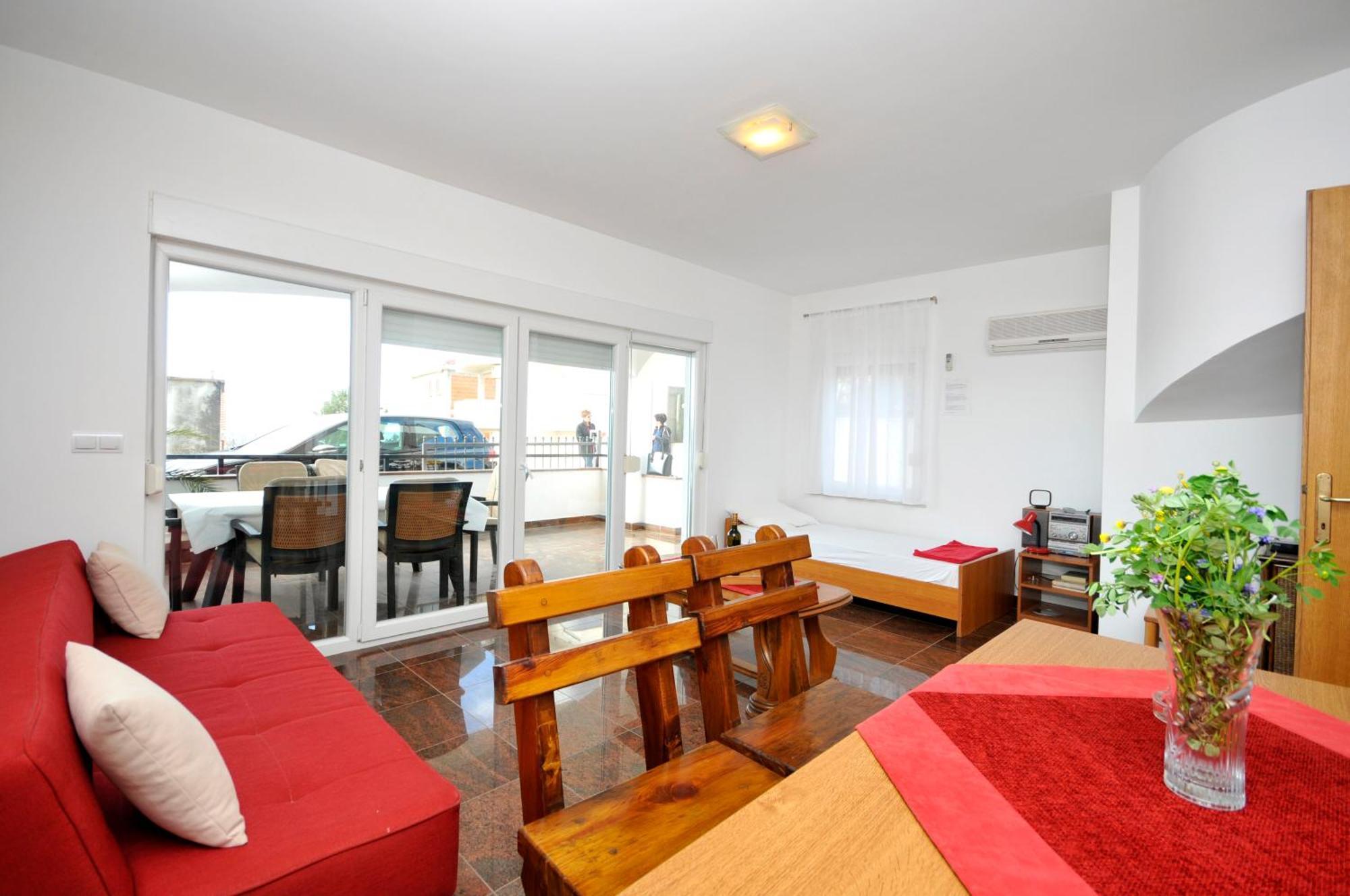 Apartmani Svalina - Seaview And 130M From Beach トロギール エクステリア 写真