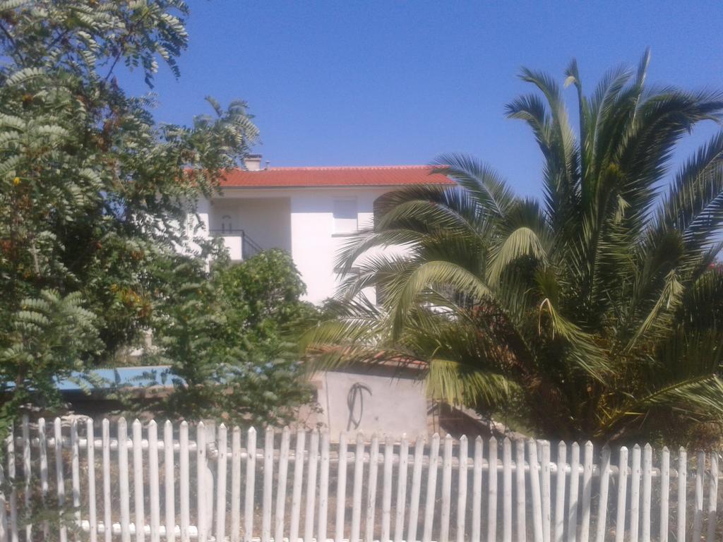 Apartmani Svalina - Seaview And 130M From Beach トロギール エクステリア 写真